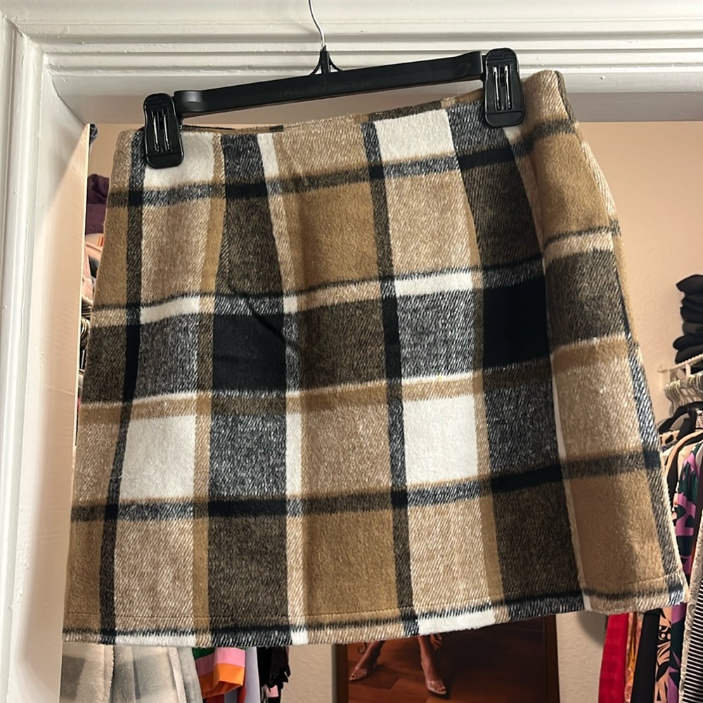 Never worn plaid mini skirt size small